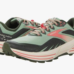 Brooks Cascadia 16, Basil/Coral (Size 7.5)